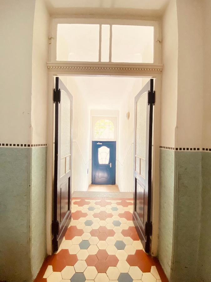 Jugendstil-Altbauwohnung Mit Dachterrasse Direkt An Der Karlsaue Cassel Extérieur photo