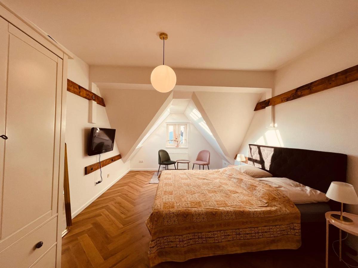 Jugendstil-Altbauwohnung Mit Dachterrasse Direkt An Der Karlsaue Cassel Extérieur photo